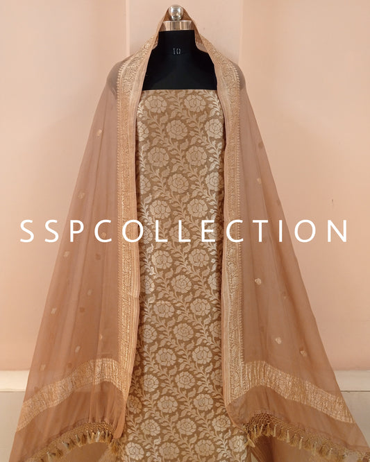 Beige Banarasi Pure Cotton Silk Kurta With Pure Chiffon Dupatta