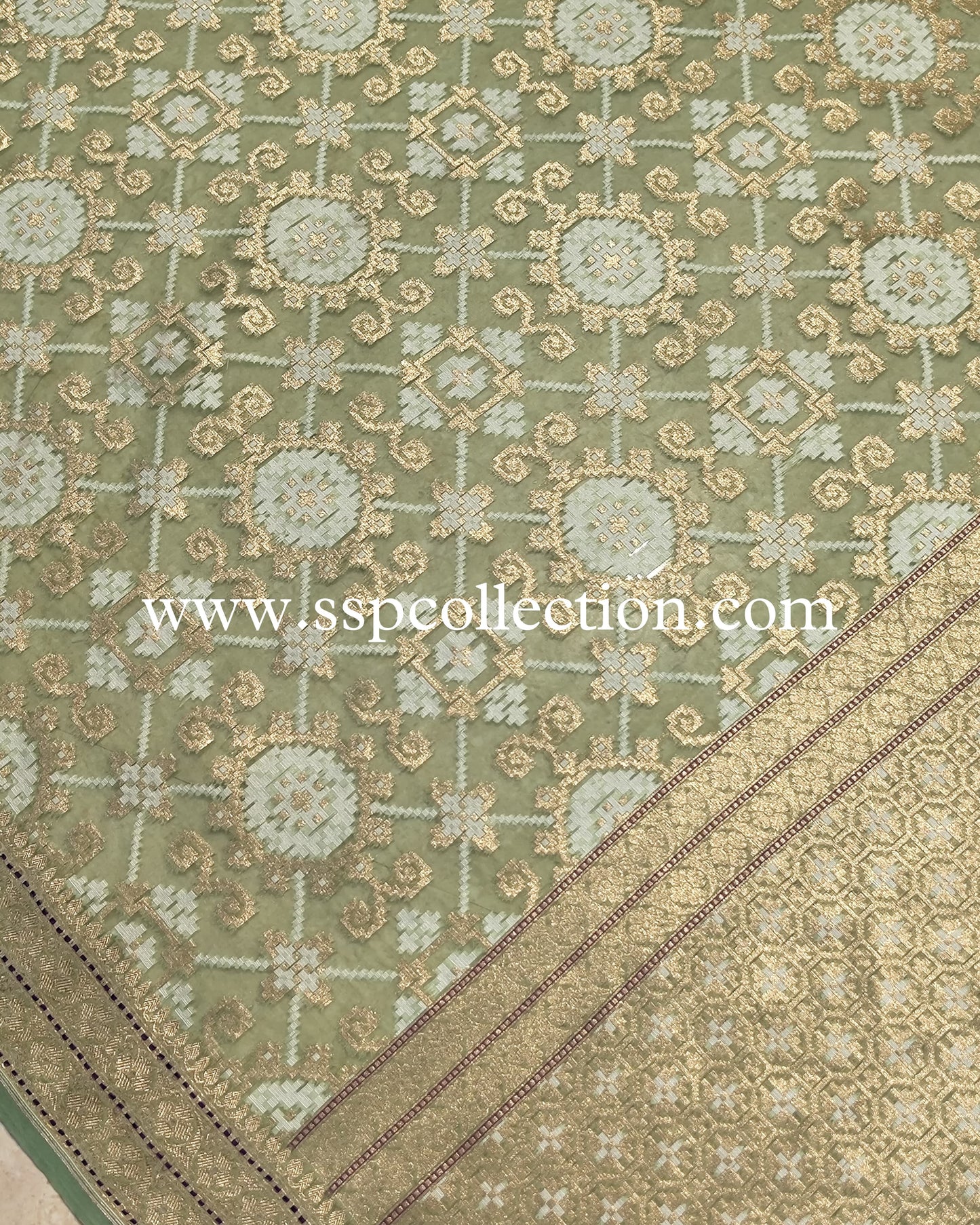 Hazel-Green Pure Kora Alfi Jamdani Banarasi Saree